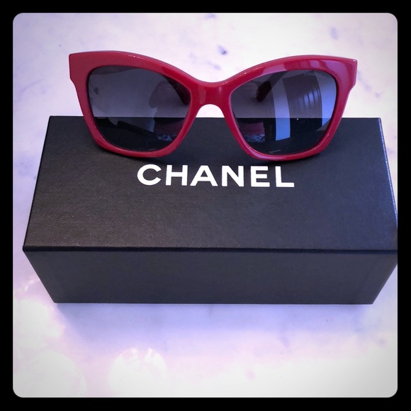 chanel red sunglasses